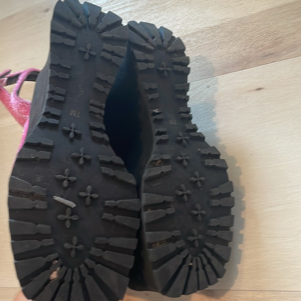 dELiA*s by Dolls Kill Pink bubblegum ahead of the game pink Platform Sandals - Picture 10 of 10